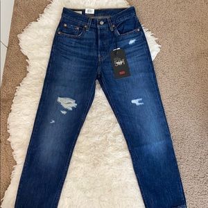 Levi NWT 501 Jeans